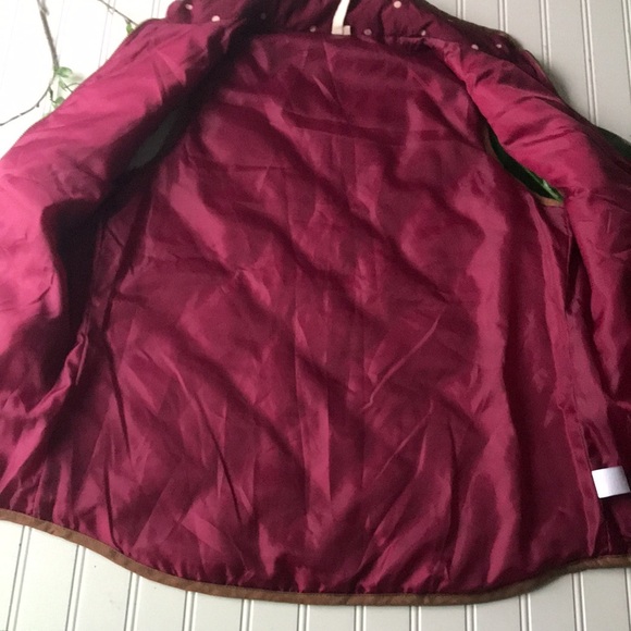 Maroon quilted full zip vest - Picture 2 of 7